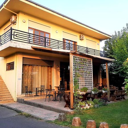 Hotel Vila Giorgio Shkodra Exterior foto